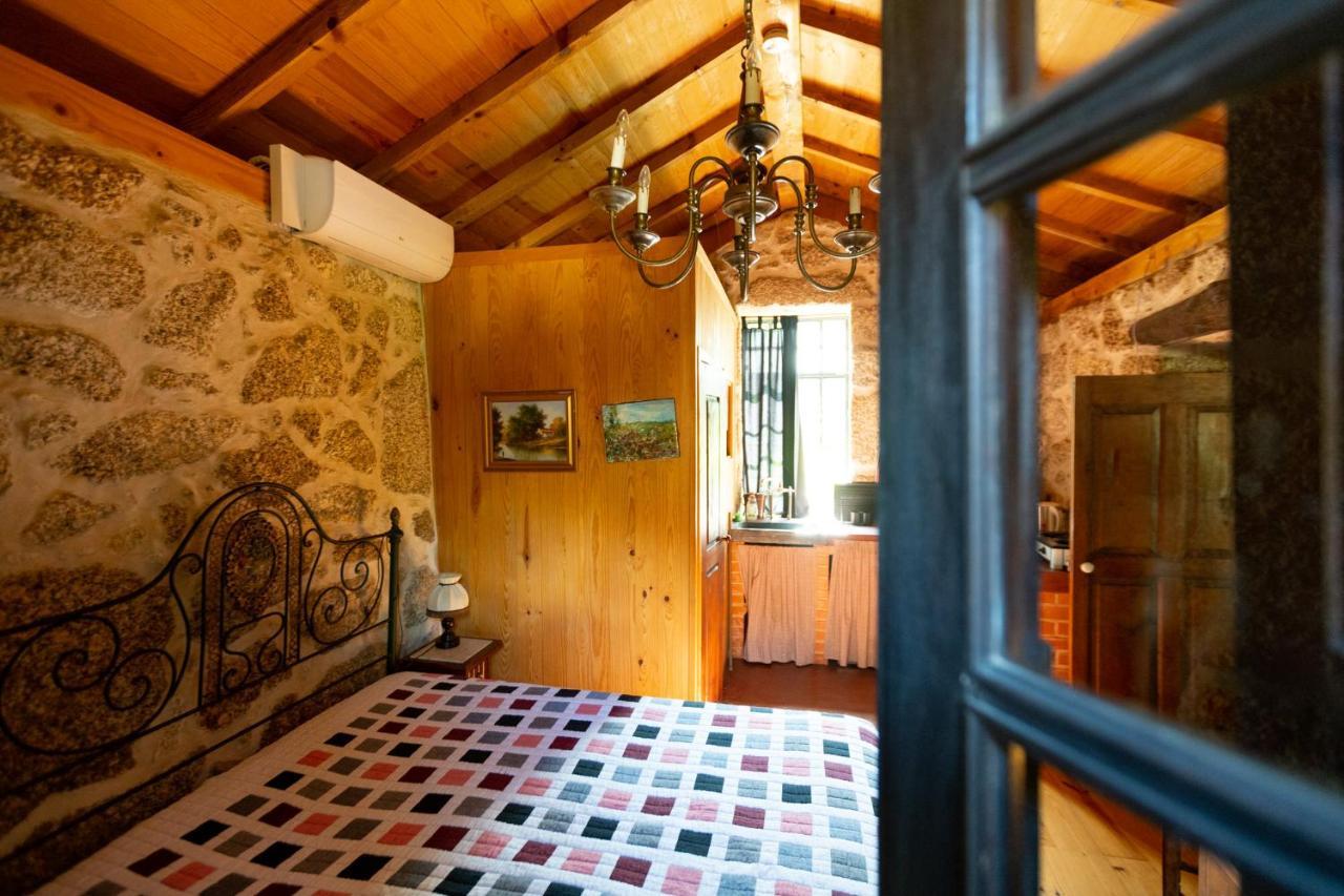 Chale Da Quinta "Lavoura Da Bouca - Fruta Bio" Guest House Селорику ди Бащу Екстериор снимка