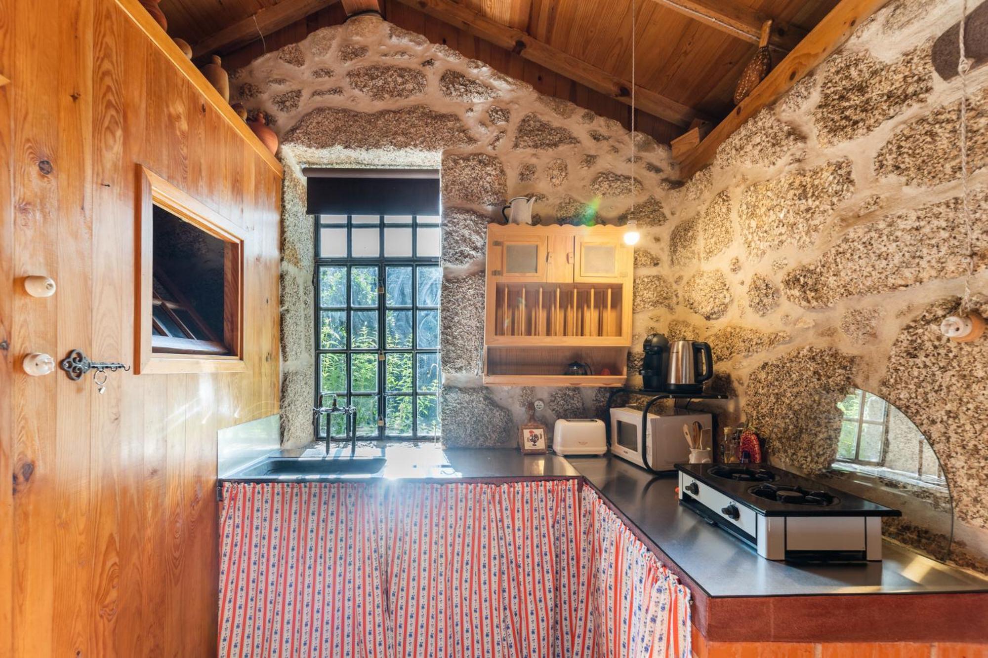 Chale Da Quinta "Lavoura Da Bouca - Fruta Bio" Guest House Селорику ди Бащу Екстериор снимка