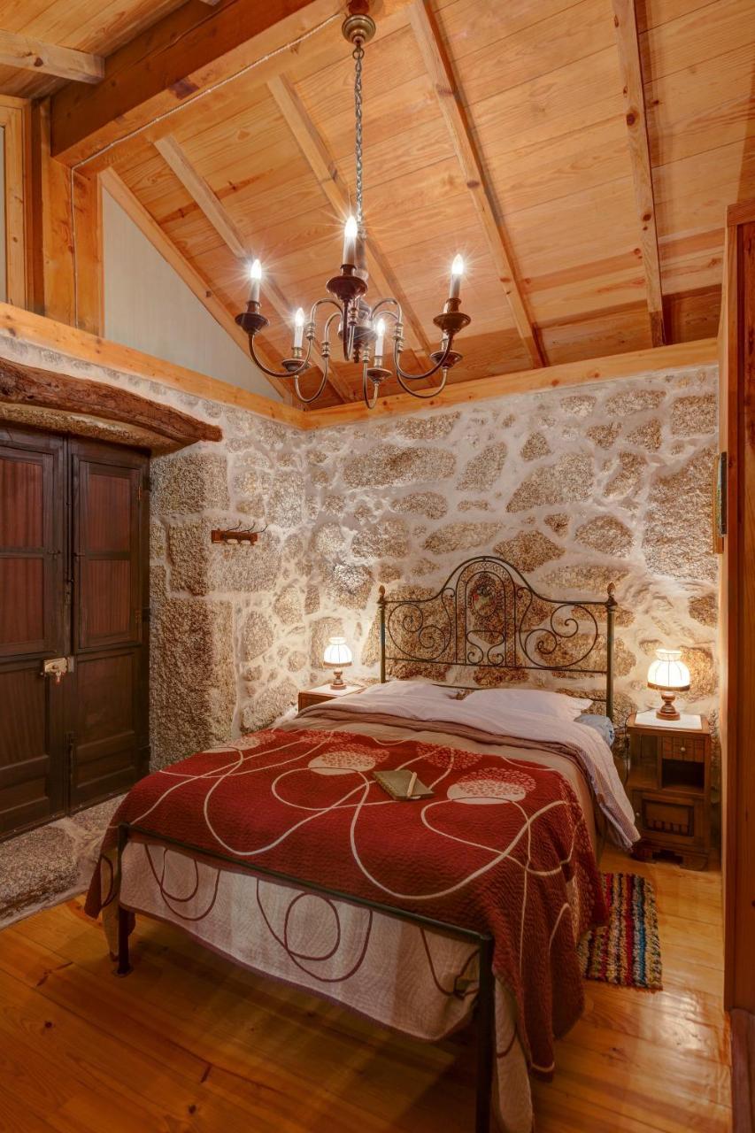 Chale Da Quinta "Lavoura Da Bouca - Fruta Bio" Guest House Селорику ди Бащу Стая снимка
